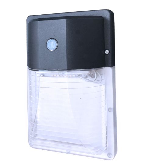 Picture of LED Mini Wall Pack, 13 watts, 5000K, 1600 lms, IP 65 Rated, 120-277V, with photo cell