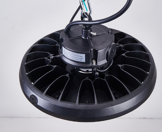 Picture of LED Highbay UFO Plus-Series, Pre-Select 3 Wattage 150-200-240W, Pre-Select 3 CCT 3K-4K-5K, 36000lm, IP65 Rated, 9 ft Power Cord, 120-347V