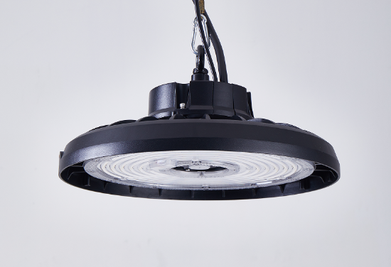Picture of LED Highbay UFO Plus-Series, Pre-Select 3 Wattage 150-200-240W, Pre-Select 3 CCT 3K-4K-5K, 36000lm, IP65 Rated, 9 ft Power Cord, 120-347V